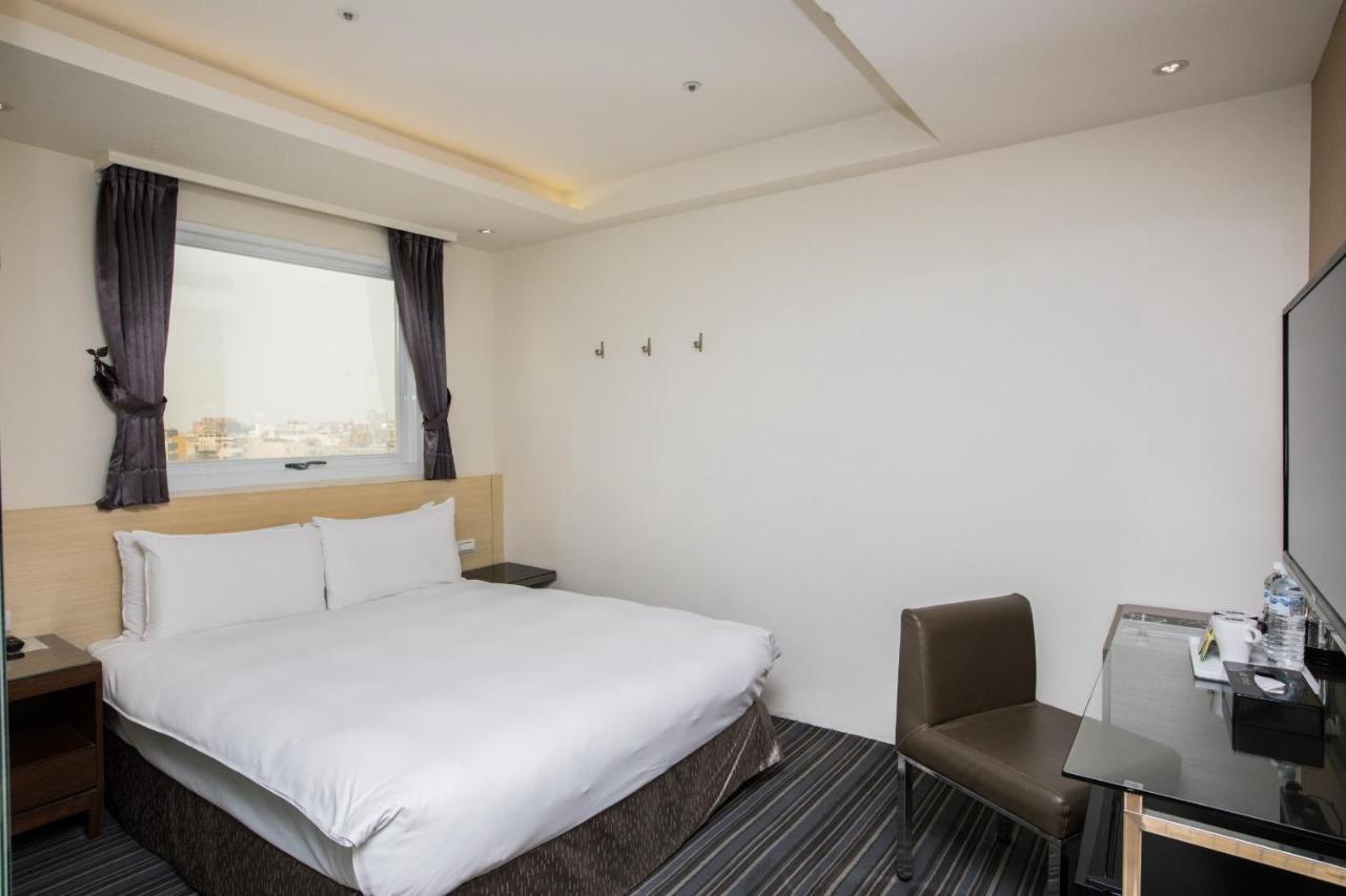 De Reve Express Hotel Цзяи Экстерьер фото
