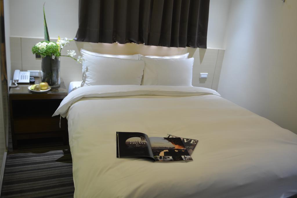 De Reve Express Hotel Цзяи Экстерьер фото