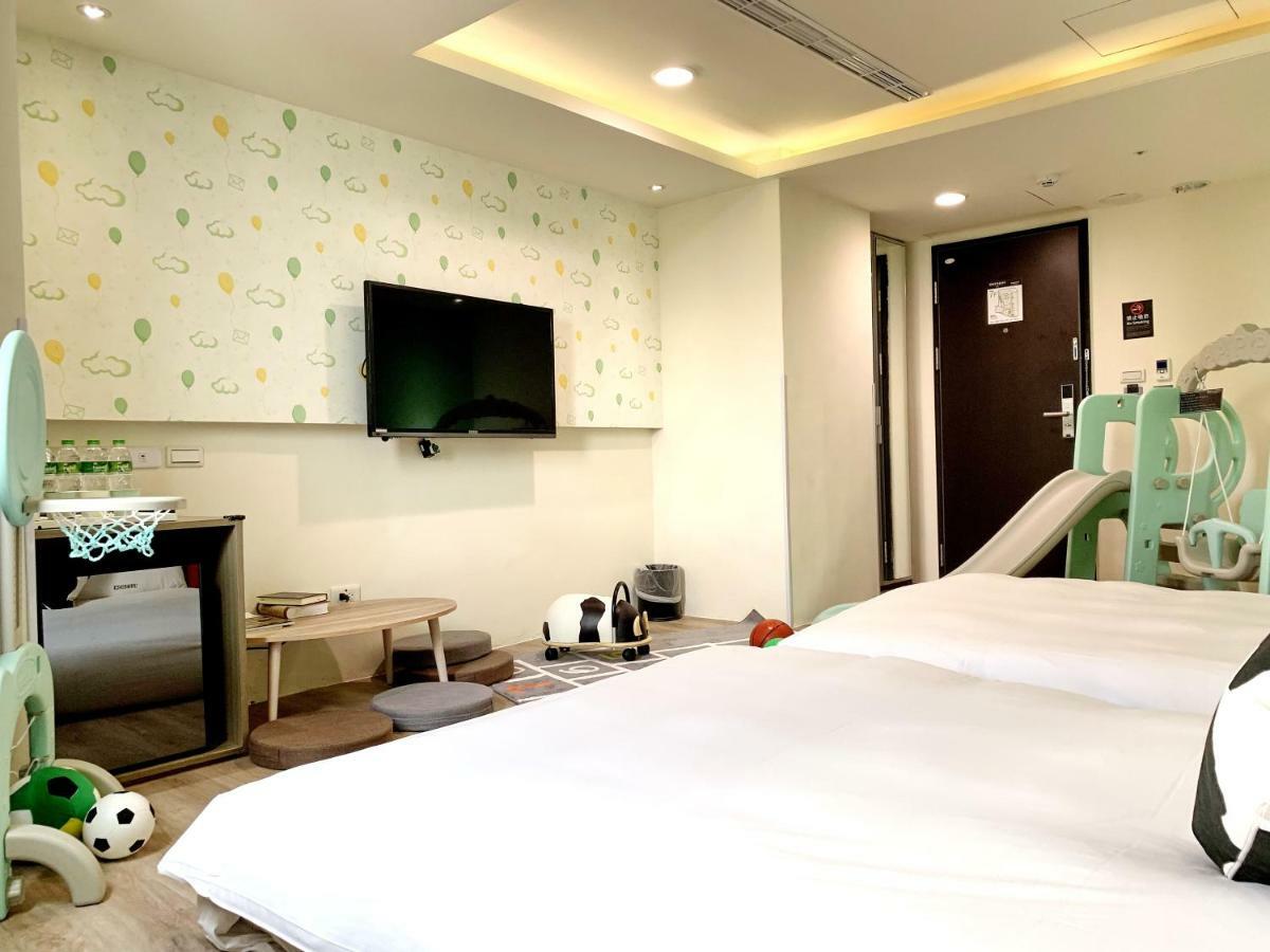 De Reve Express Hotel Цзяи Экстерьер фото